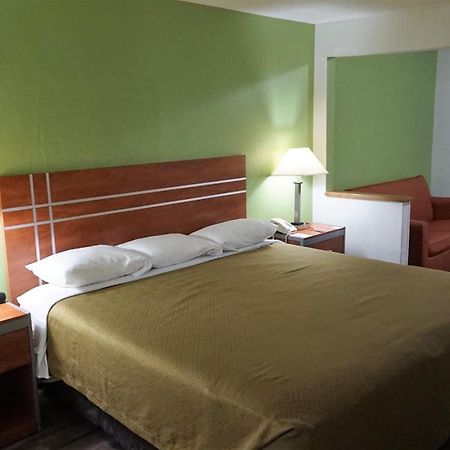 Econo Lodge & Suites Pekin Екстер'єр фото