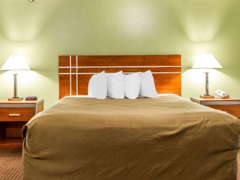 Econo Lodge & Suites Pekin Екстер'єр фото