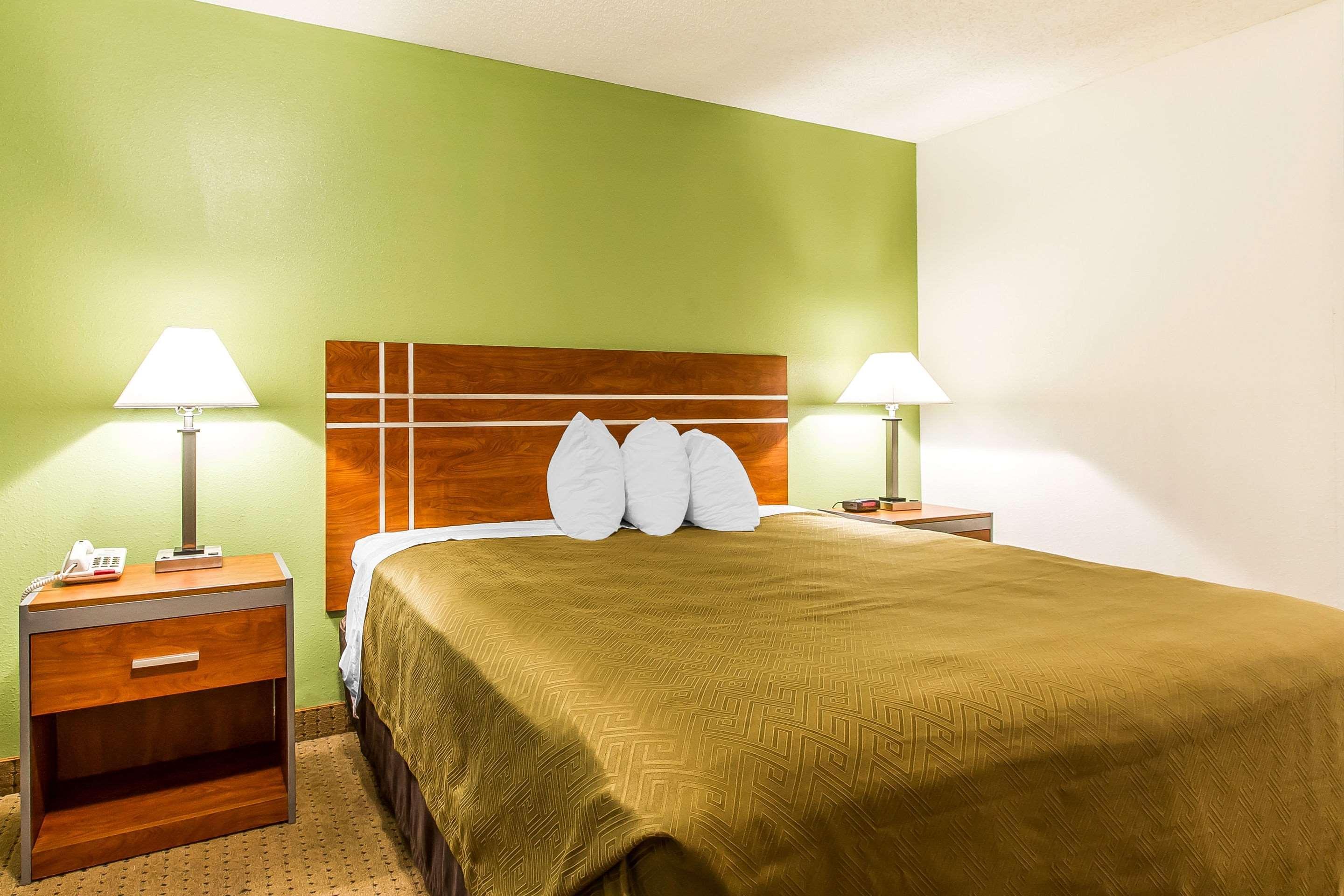 Econo Lodge & Suites Pekin Екстер'єр фото