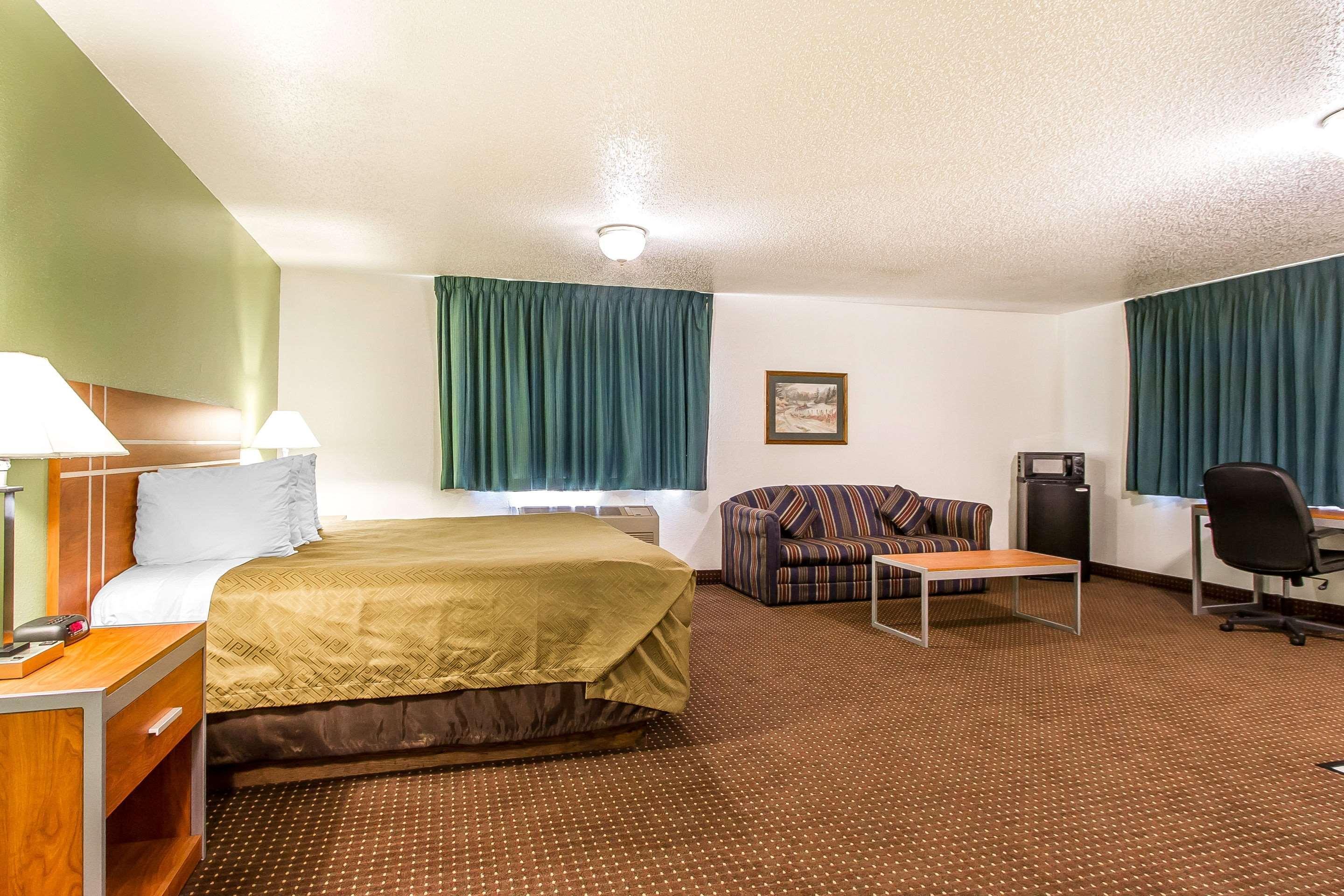 Econo Lodge & Suites Pekin Екстер'єр фото