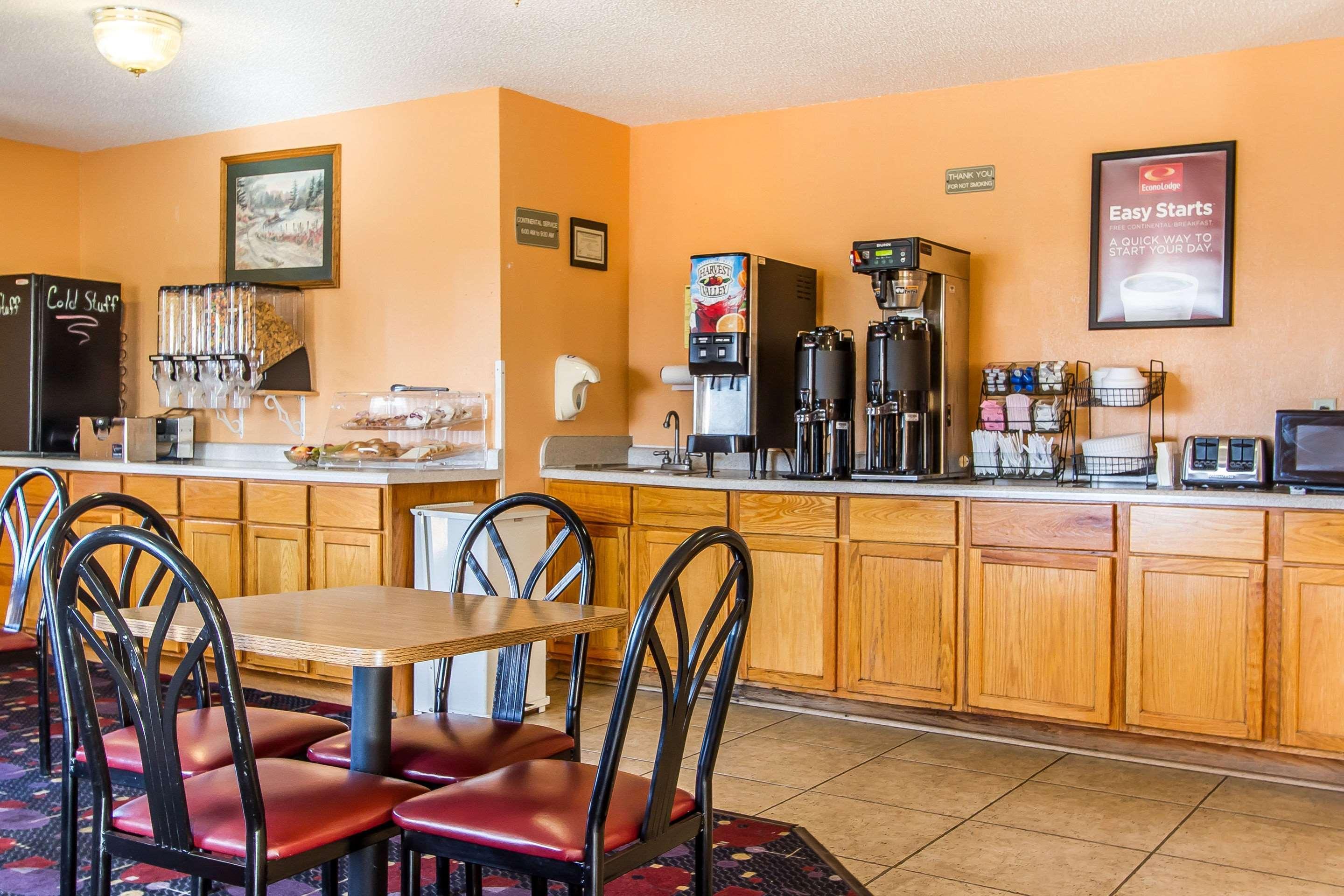 Econo Lodge & Suites Pekin Екстер'єр фото
