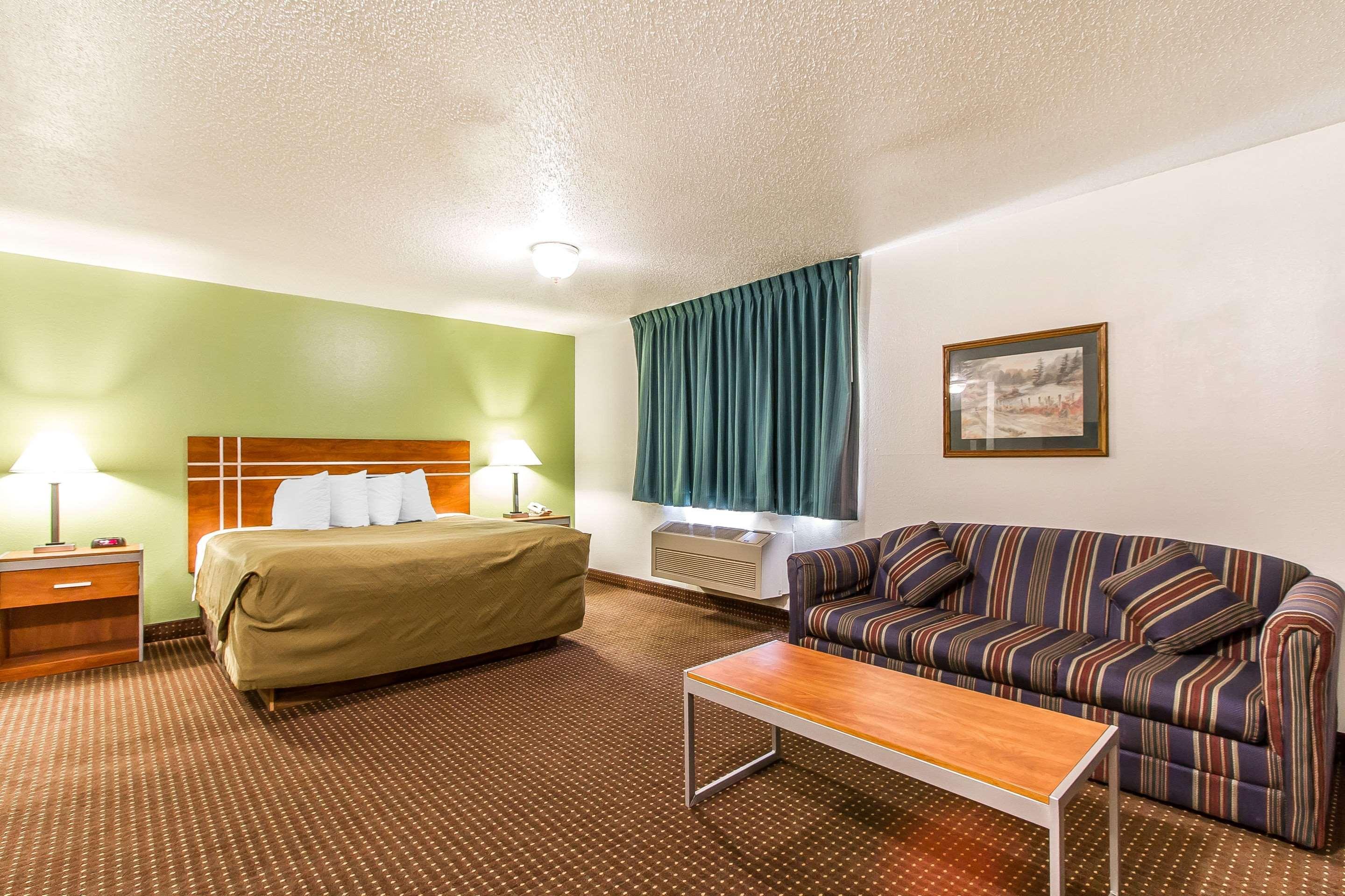 Econo Lodge & Suites Pekin Екстер'єр фото