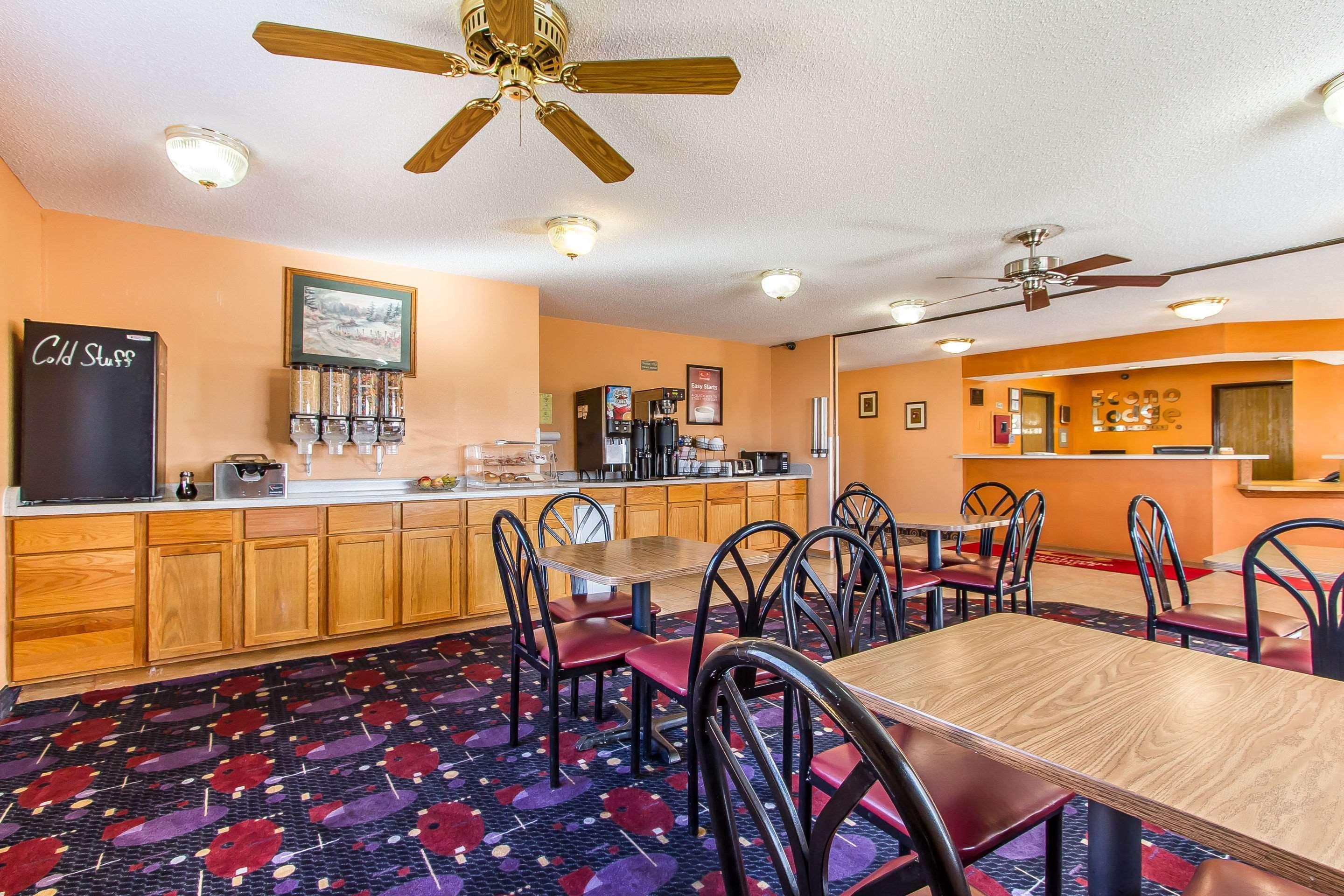 Econo Lodge & Suites Pekin Екстер'єр фото