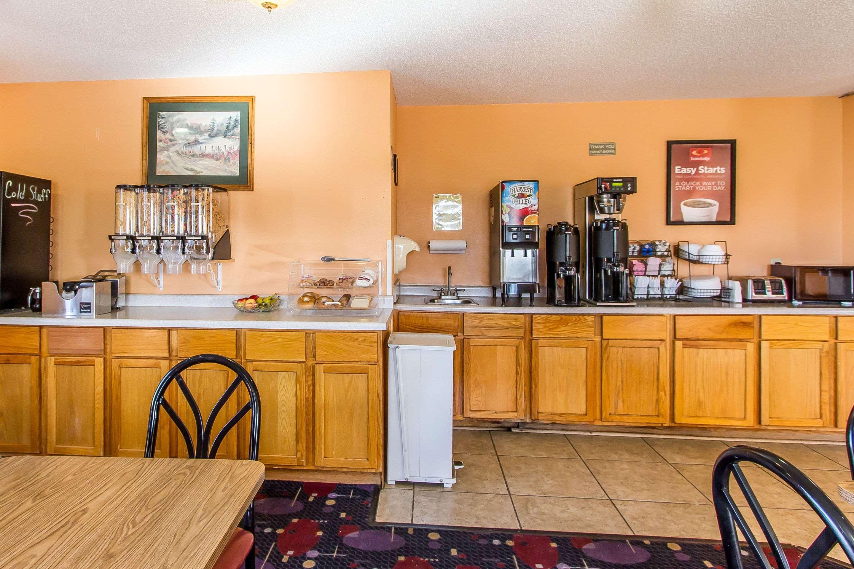 Econo Lodge & Suites Pekin Екстер'єр фото